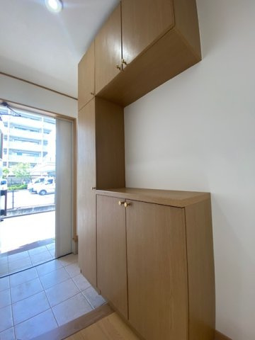 青木町中古戸建　室内全面リフォーム済の玄関