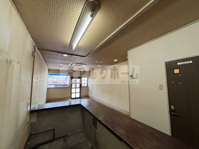 柏原市玉手町の店舗一部の内装