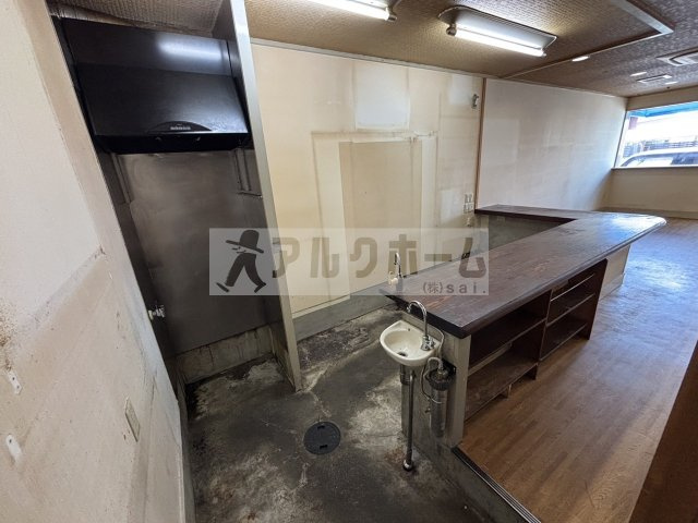 柏原市玉手町の店舗一部の内装
