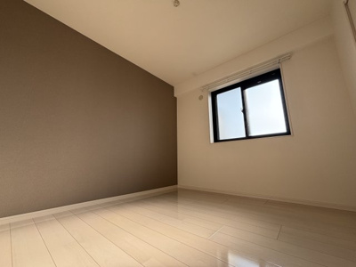 【洋室】 | AXIA Will帯山　4年契約プラン