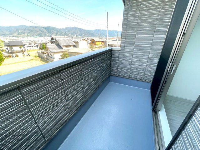 限定４区画新築分譲☆人気のオール電化仕様☆設備充実☆駐車２台ＯＫ☆山科区西野山射庭ノ上町のバルコニー|バルコニー