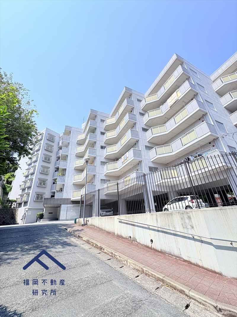 エバーライフ香椎の外観