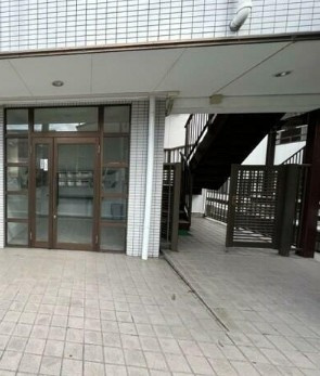【エントランス】