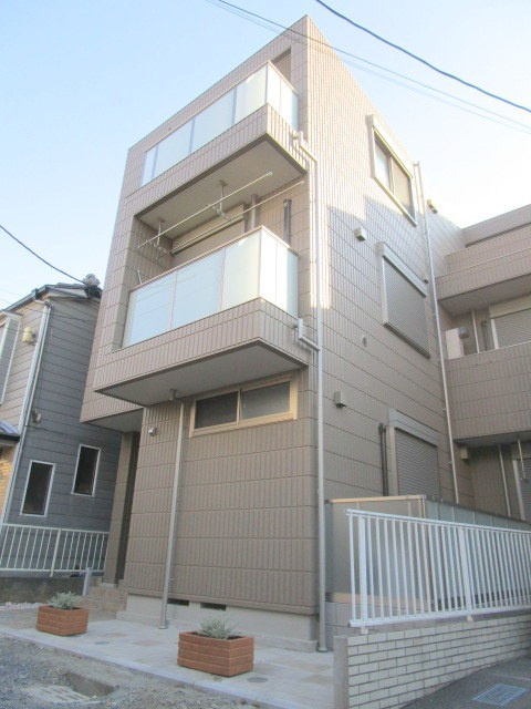 ComfortResidence上大岡ⅩⅣのエントランス|オートロック・宅配ＢＯＸ付