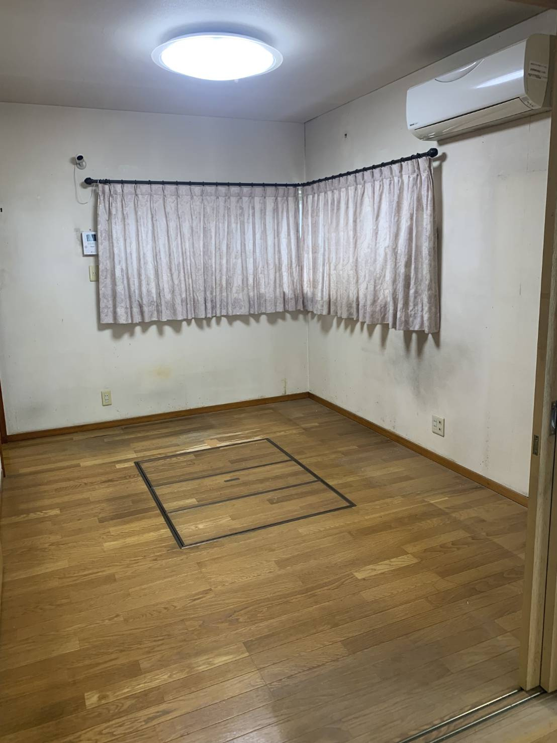 伊勢原市高森台2丁目の居間・リビング|１階　ダイニング
