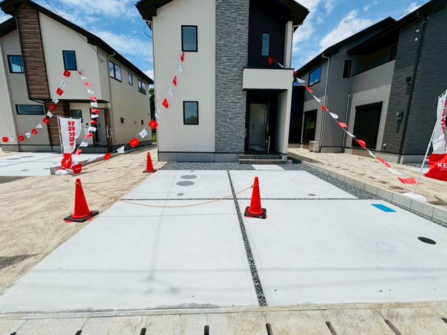 ケイアイエルデ／菊池郡大津町１期／２号棟の前面道路含む現地写真|大津町室2号棟！外観・室内設備をご確認下さい！当日内覧大歓迎