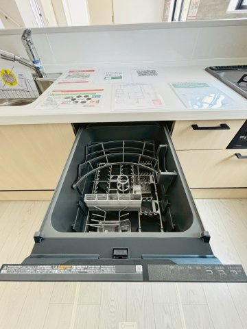 ケイアイエルデ／菊池郡大津町１期／２号棟のキッチン|大津町室2号棟！外観・室内設備をご確認下さい！当日内覧大歓迎