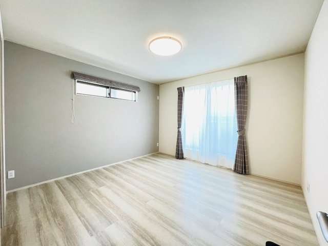 岡崎市上地6丁目　新築分譲住宅　全5棟　2号棟の洋室|居室は、収納つきで子ども部屋や寝室など多彩な用途の利用ができます♪