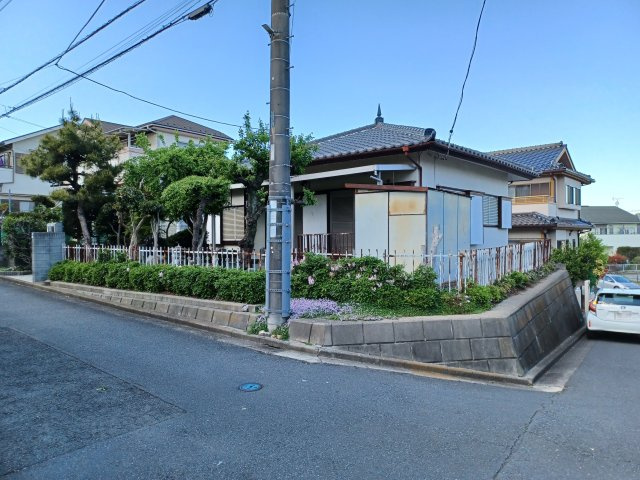 鳩山町鳩ヶ丘2丁目　古家付土地66坪の外観