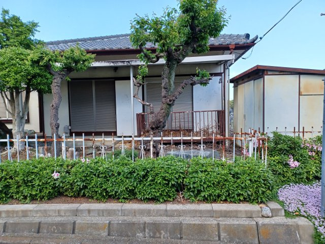 鳩山町鳩ヶ丘2丁目　古家付土地66坪の外観