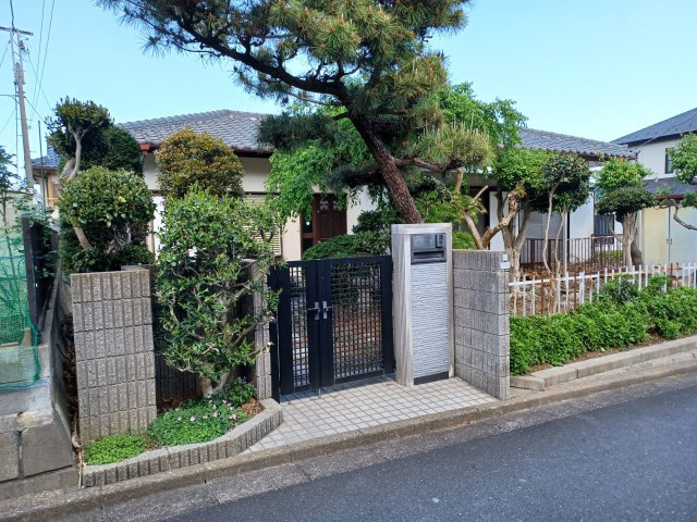 鳩山町鳩ヶ丘2丁目　古家付土地66坪の外観