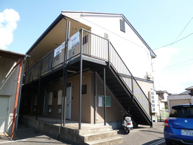 倉敷市連島中央２丁目のアパートの外観