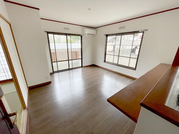 スカイハイツの居間・リビング