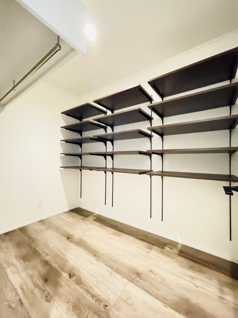 岡崎市上地6丁目　新築分譲住宅　全5棟　3号棟の洋室|居室にはウォークインクローゼットを完備。家族の衣類がスッキリ片付きます♪