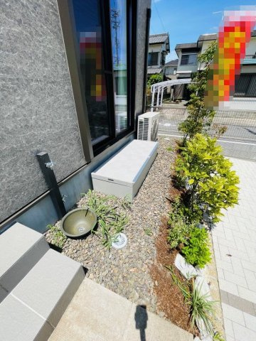 岡崎市上地6丁目　新築分譲住宅　全5棟　3号棟の庭|庭には洗車や水やりに便利な立水栓付き♪
