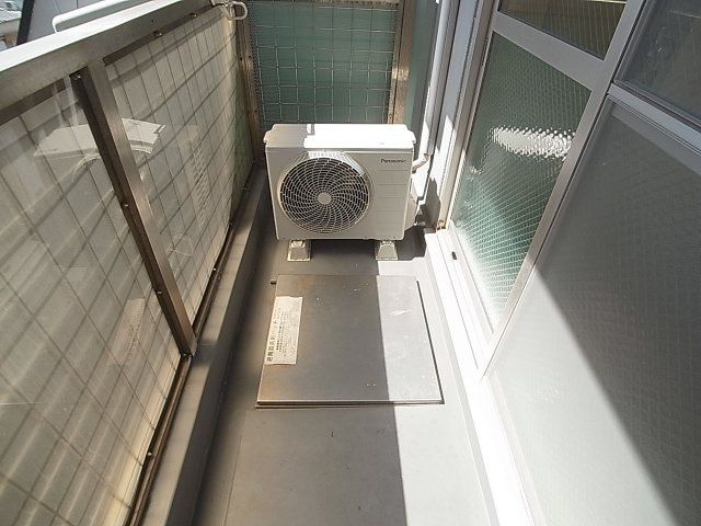 ミヤ・ミショーレのバルコニー|明るい南向きバルコニー