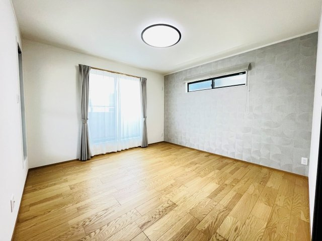 岡崎市上地6丁目　新築分譲住宅　全5棟　4号棟の洋室|居室は、収納つきで子ども部屋や寝室など多彩な用途の利用ができます♪