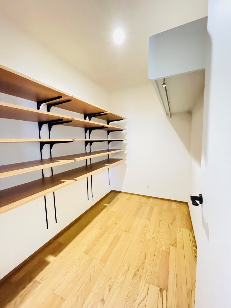 岡崎市上地6丁目　新築分譲住宅　全5棟　4号棟の収納|2階にある納戸は季節物やレジャー用品などを収納するのに便利です
