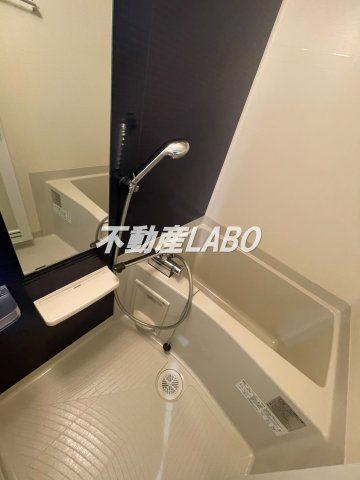 アスヴェル阿波座BLUE EARTHの浴室