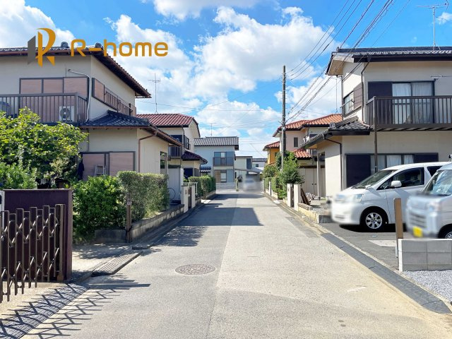 つくばみらい市谷井田8期　新築戸建て　1号棟の前面道路含む現地写真|堂々！建物完成♪実際のお部屋をご見学可能です♪
ご見学が一番の資料！お気軽にお問い合わせ下さい♪