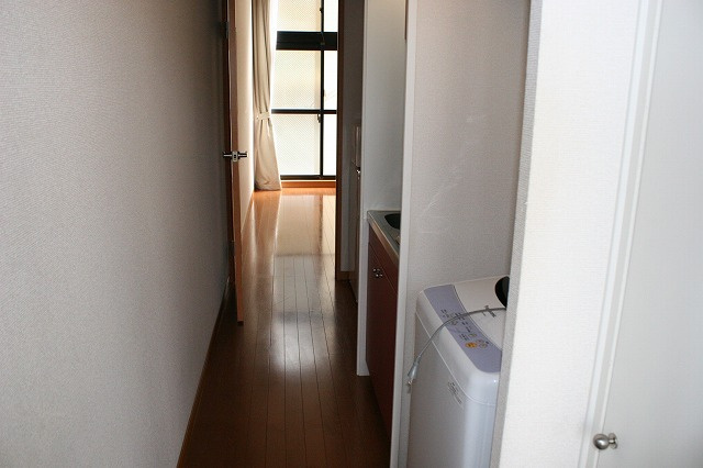 レオパレスRegulusの玄関|毎日通る玄関はこちらです