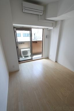 プレサンス梅田北デイズの寝室
