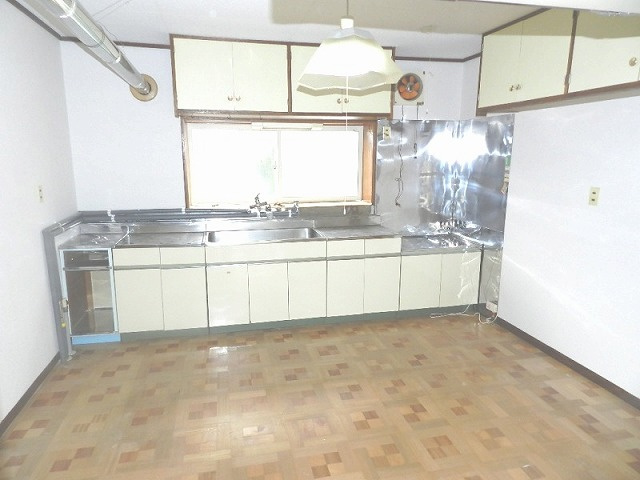 登別市富士町7丁目50-1戸建のキッチン