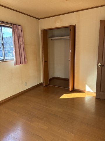 西宮市名塩二丁目　中古戸建の洋室|スタンダードな洋室です