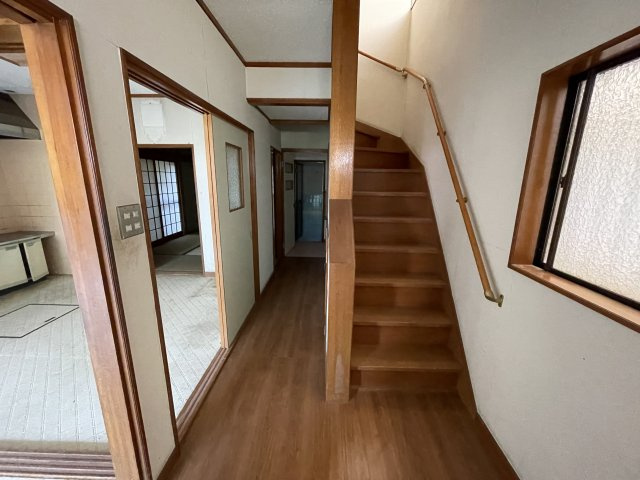 神戸市灘区篠原台　戸建の玄関|シンプルで使いやすい玄関です