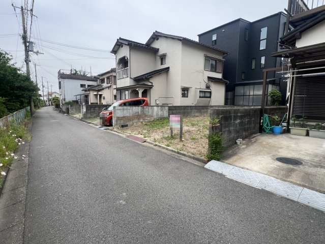 海南市大野中・土地・56920の前面道路含む現地写真