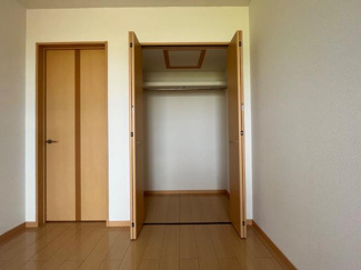 【洋室】 | ディア・ルミエール | 収納