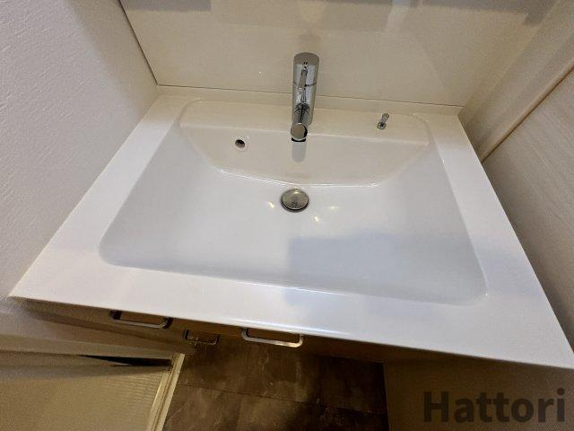 Alivis北梅田の洗面所