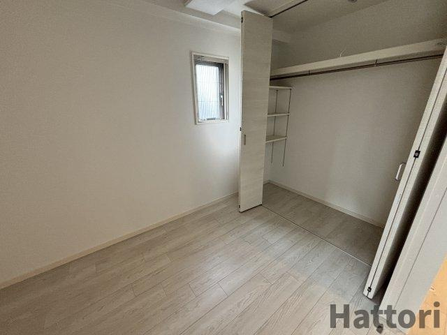 Alivis北梅田の居間・リビング