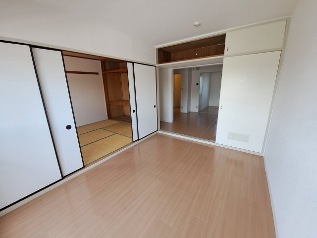 メゾンアイリスの寝室