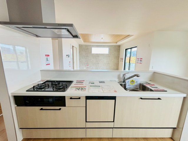 ケイアイエルデ／菊池郡大津町１期／３号棟のキッチン|食洗器付きのシステムキッチン！家事も楽になりますね☆