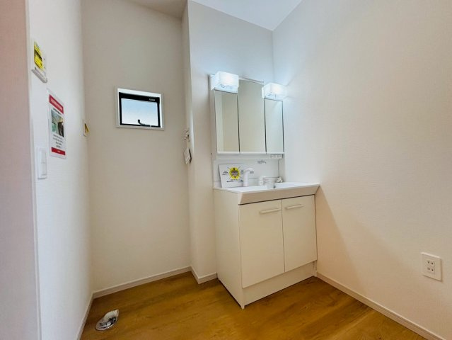 ケイアイエルデ／菊池郡大津町１期／３号棟の独立洗面台|独立洗面台です！朝の支度もスムーズです♪