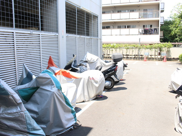 グランドメゾン守山　3号棟の駐輪場
