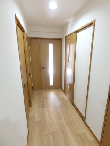 エヴァグリーンのその他