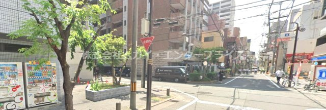 嵯峨野ビルの周辺