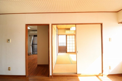 【居間・リビング】 | ライオンズマンション泊