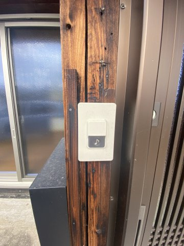 ブレストハウス恋路の玄関