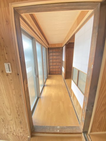 ブレストハウス恋路のその他|縁側になります。南向きです。