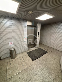 【設備】 | 心斎橋イーストビル | 心斎橋イーストビル　エレベーターホール