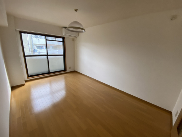 ソレアードの居間・リビング