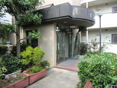 【エントランス】 | クレセントコート