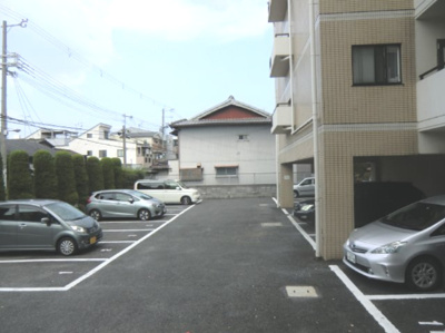 【駐車場】 | クレセントコート