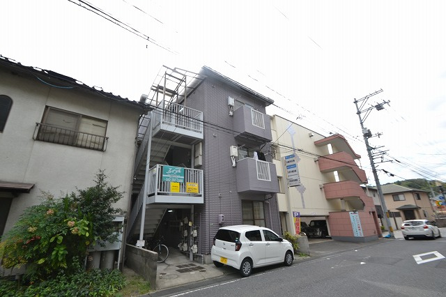 コーポ宮川の外観