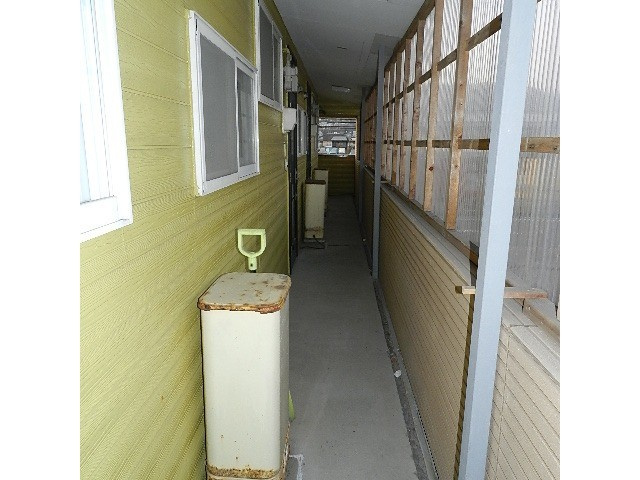 ハイツ栄のエントランス