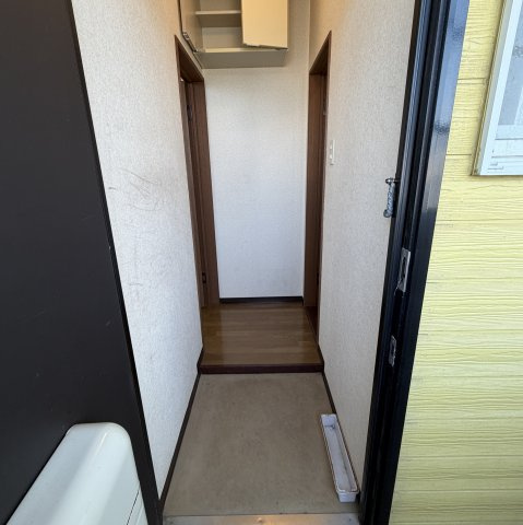 ハイツ栄の玄関|シンプルで使いやすい玄関です