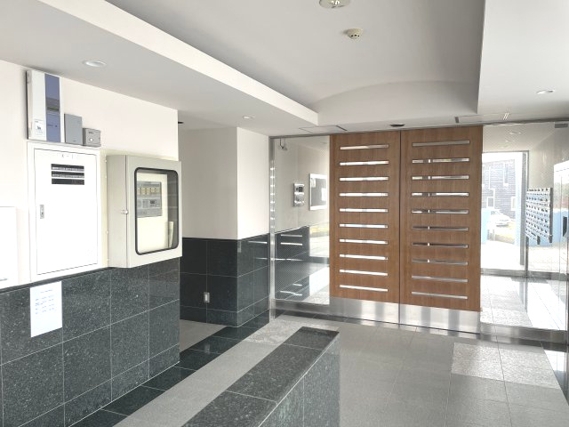 グランシェル新舞子　マンションのエントランス|玄関エントランス